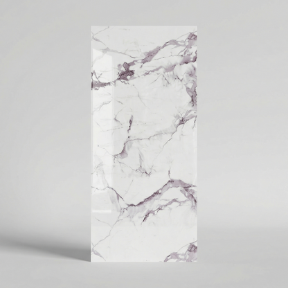 Panneau Mural PVC Effet Marbre Calacatta Light Veines Violettes – 260x120 cm